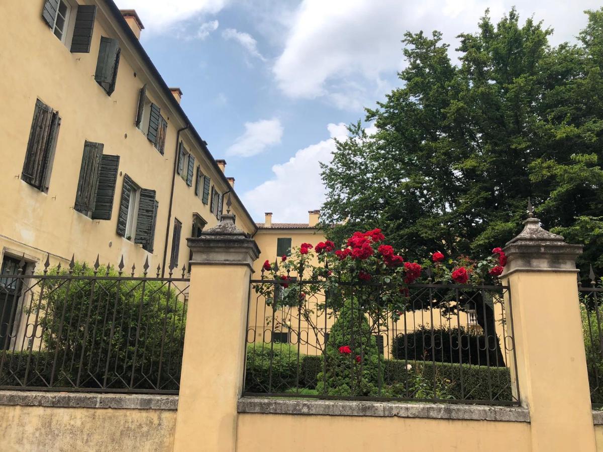 Apartment Catoo Dimora Di Design Park In Palazzo Nobiliare Al Duomo Padova